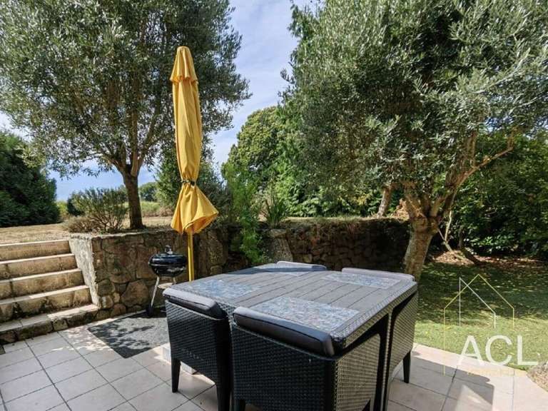 Property Lorient - 13 bedrooms