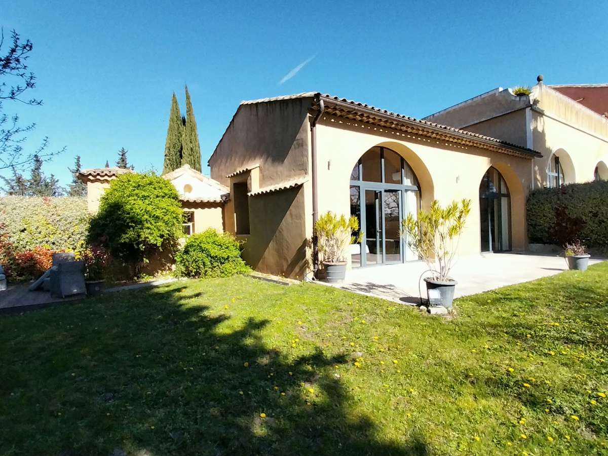 Maison Loriol-du-Comtat