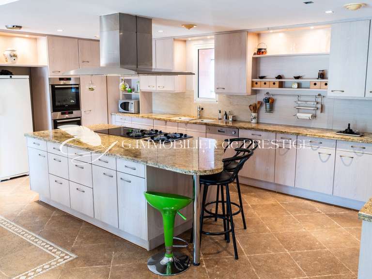 Maison Loriol-du-Comtat - 5 chambres - 680m²