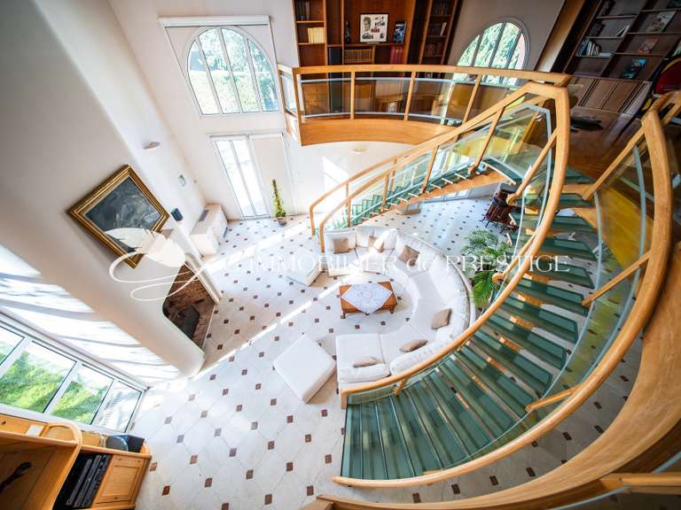Maison Loriol-du-Comtat - 5 chambres - 680m²