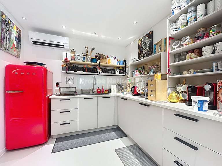 House Loriol-du-Comtat - 7 bedrooms - 300m²