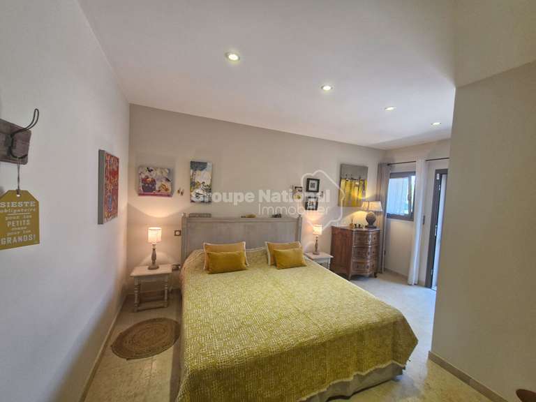 Maison Loriol-du-Comtat - 7 chambres - 300m²