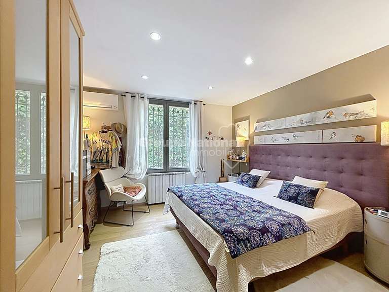 Maison Loriol-du-Comtat - 7 chambres - 300m²