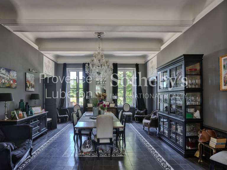 Propriété Loriol-du-Comtat - 18 chambres - 1300m²