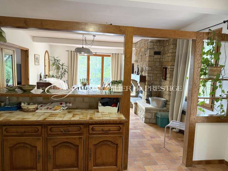 Villa Loriol-du-Comtat - 6 chambres - 268m²