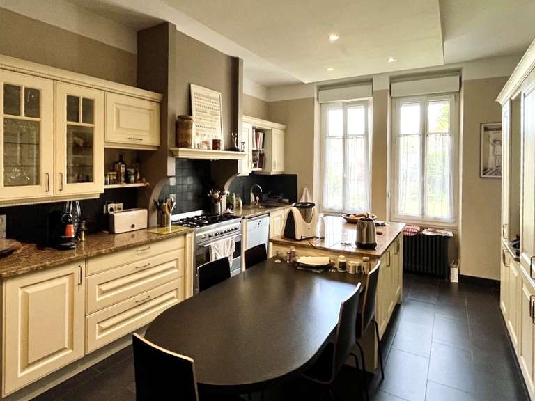 Maison Loriol-sur-Drôme - 5 chambres - 262m²