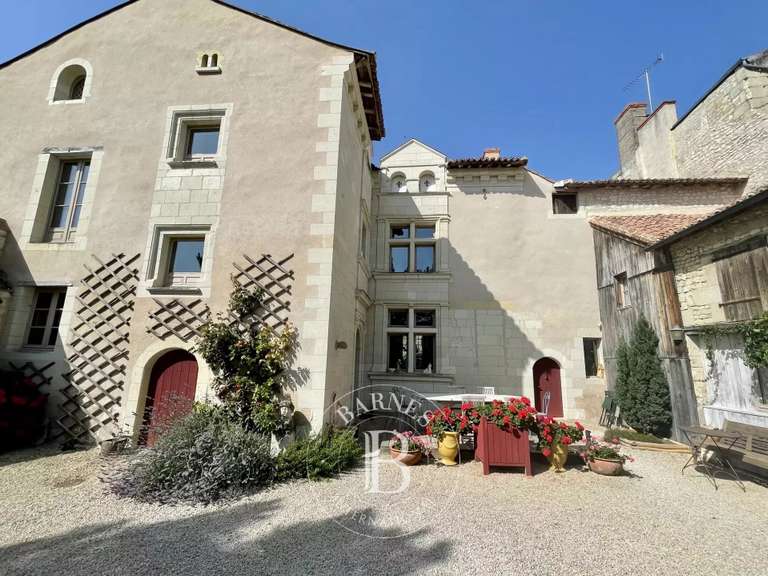 Maison Loudun - 5 chambres - 260m²