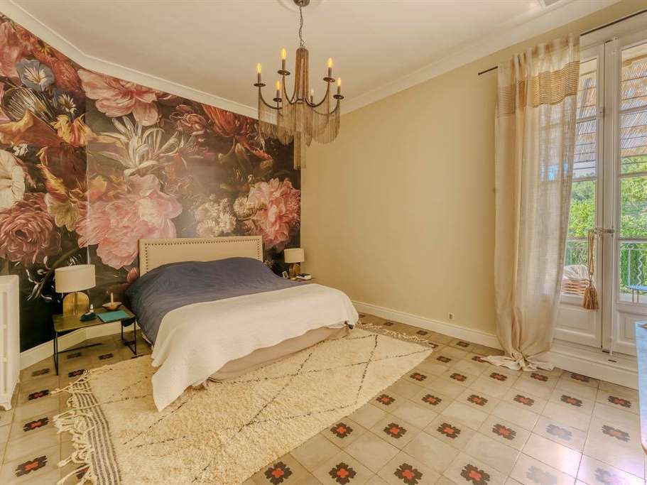 House Loupian