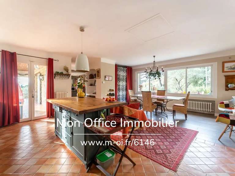 House Lourmarin - 9 bedrooms - 330m²