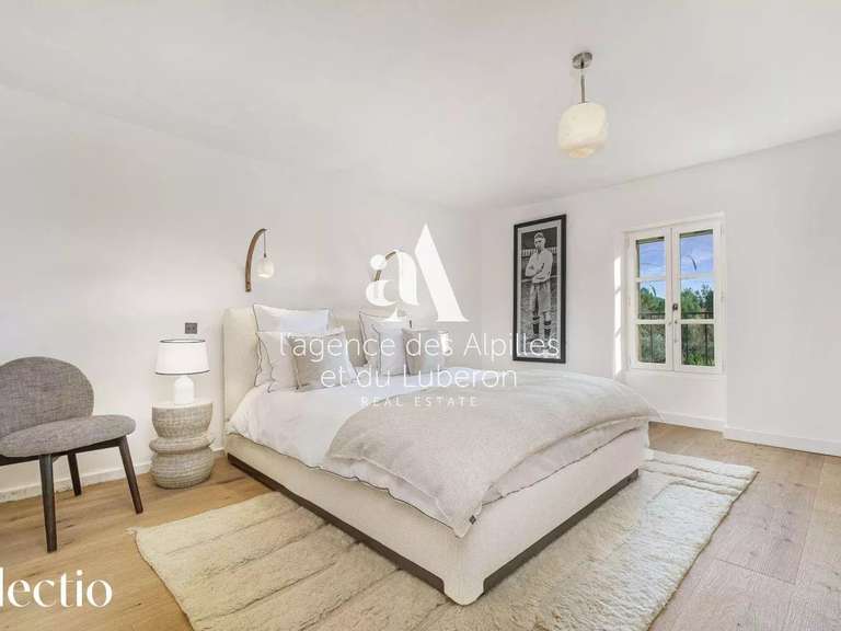 Maison Lourmarin - 7 chambres - 380m²