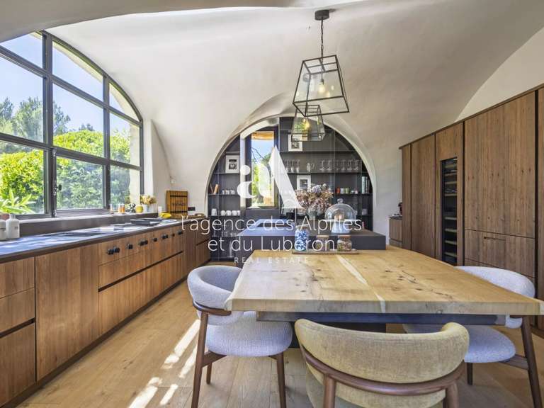 Maison Lourmarin - 7 chambres - 380m²