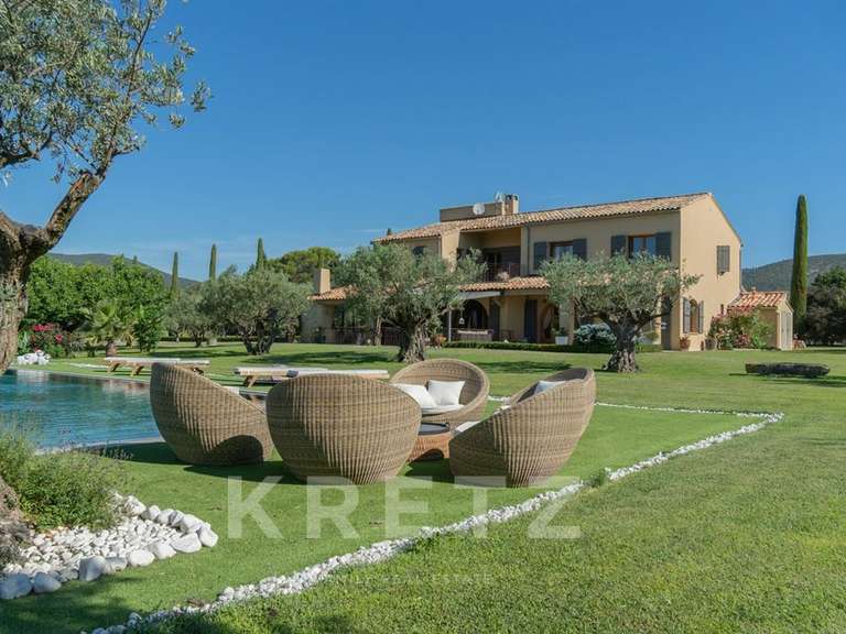 House Lourmarin - 5 bedrooms - 297m²