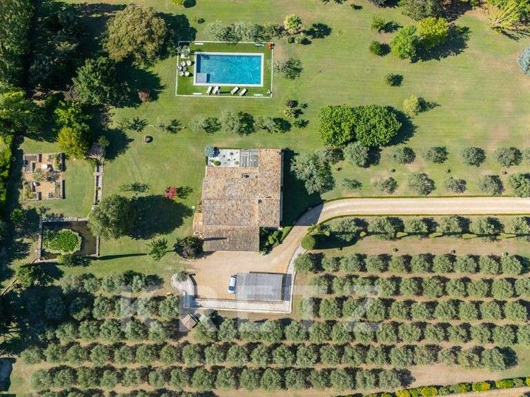 House Lourmarin