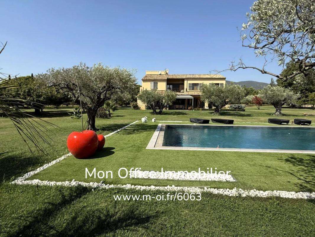 Property Lourmarin