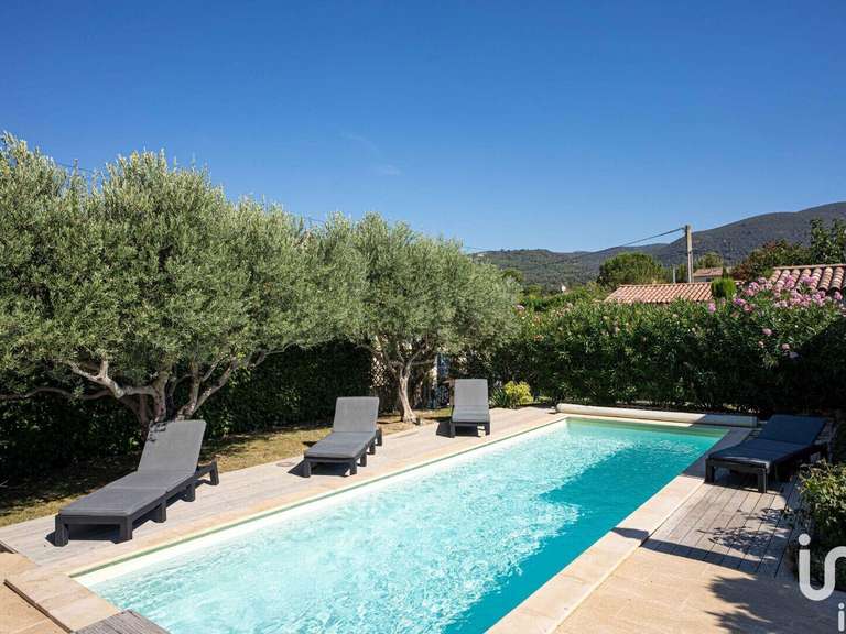 Villa for Sale Lourmarin BellesPierres