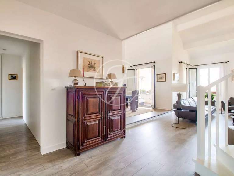 Apartment Louveciennes - 4 bedrooms - 224m²