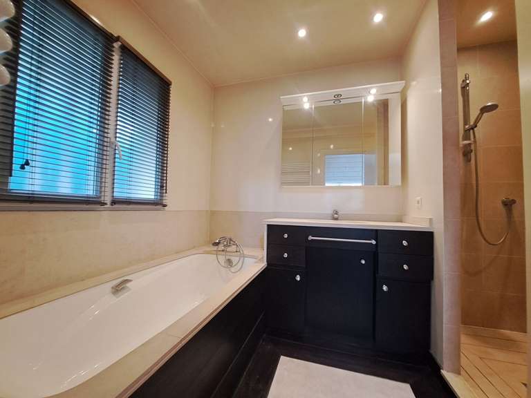 House Louveciennes - 2 bedrooms - 154m²