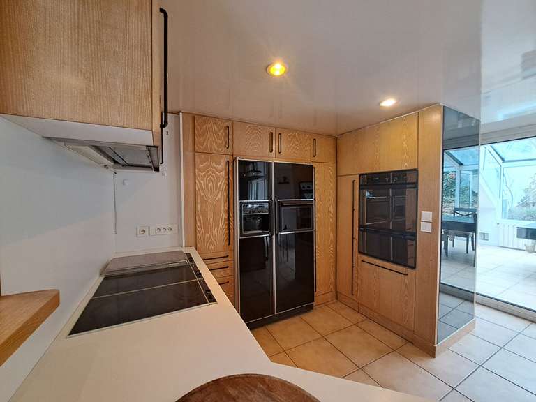 House Louveciennes - 2 bedrooms - 154m²