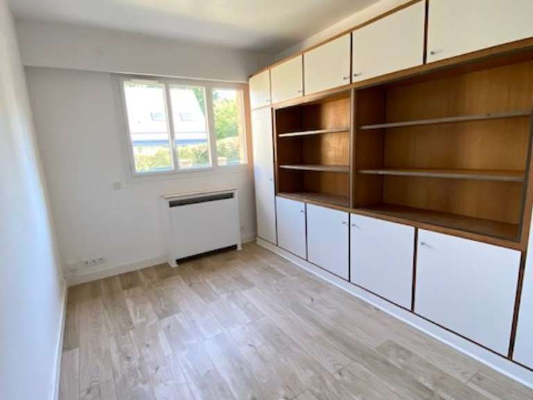 Maison Louveciennes - 6 chambres - 181m²