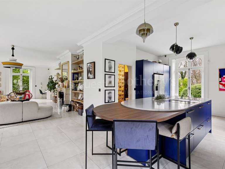 Maison Louveciennes - 5 chambres - 333m²