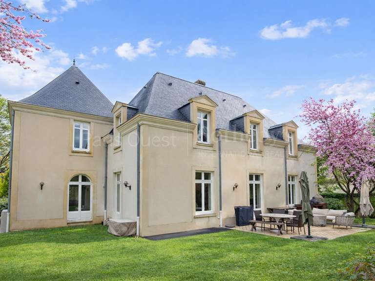 Maison Louveciennes - 5 chambres - 333m²