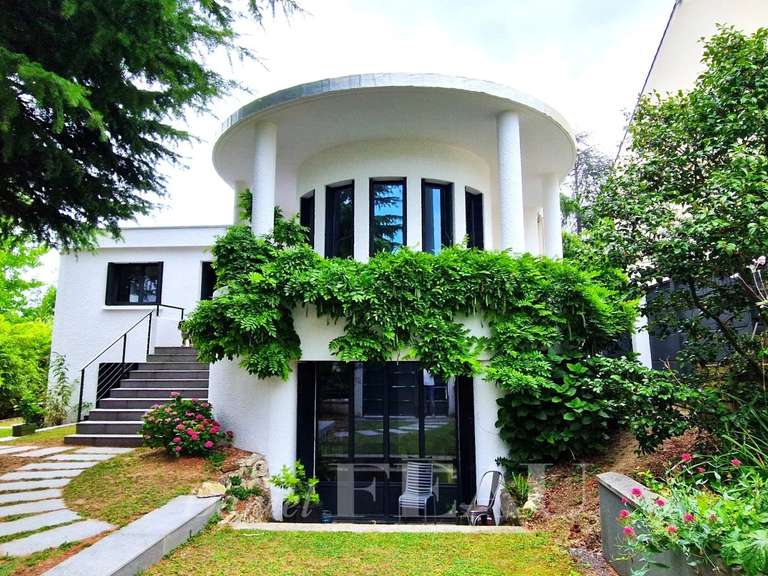 Maison Louveciennes - 4 chambres - 158m²