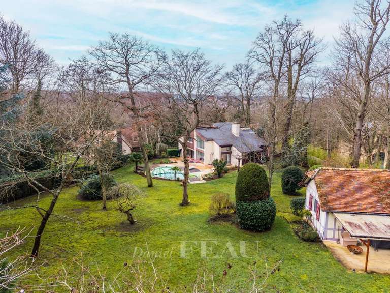 Maison Louveciennes - 7 chambres - 460m²