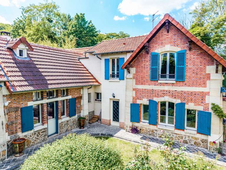 Maison Louveciennes - 6 chambres - 260m²