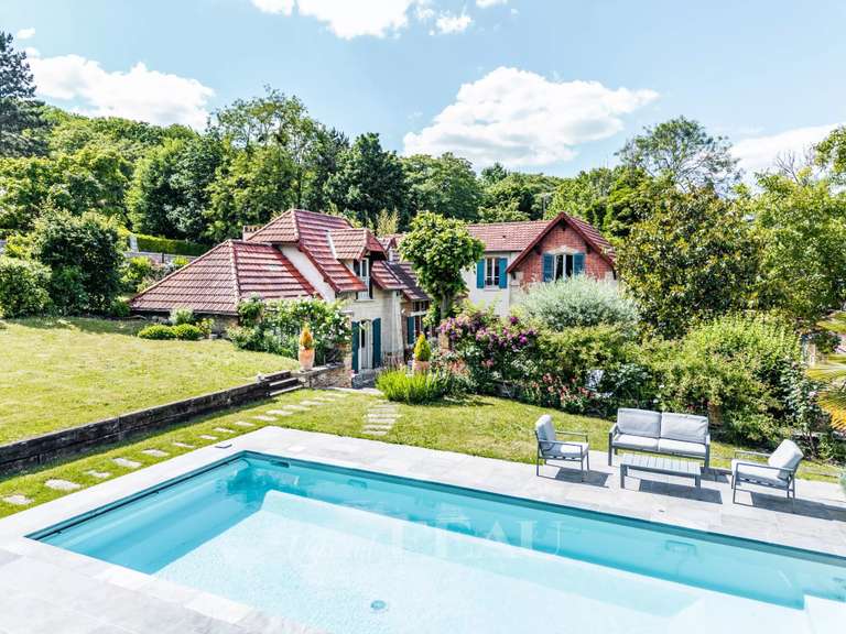 Maison Louveciennes - 6 chambres - 260m²