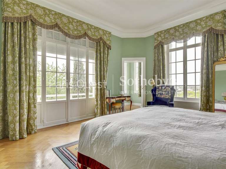 Maison Louveciennes - 6 chambres - 413m²