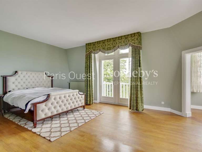 Maison Louveciennes - 6 chambres - 413m²