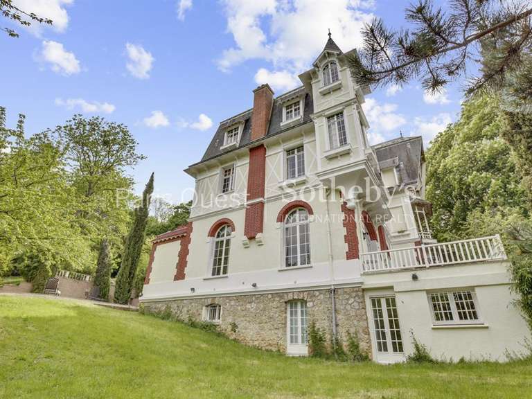 Maison Louveciennes - 6 chambres - 413m²