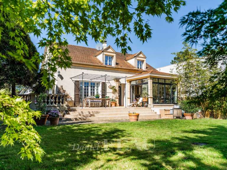 Maison Louveciennes - 5 chambres - 269m²