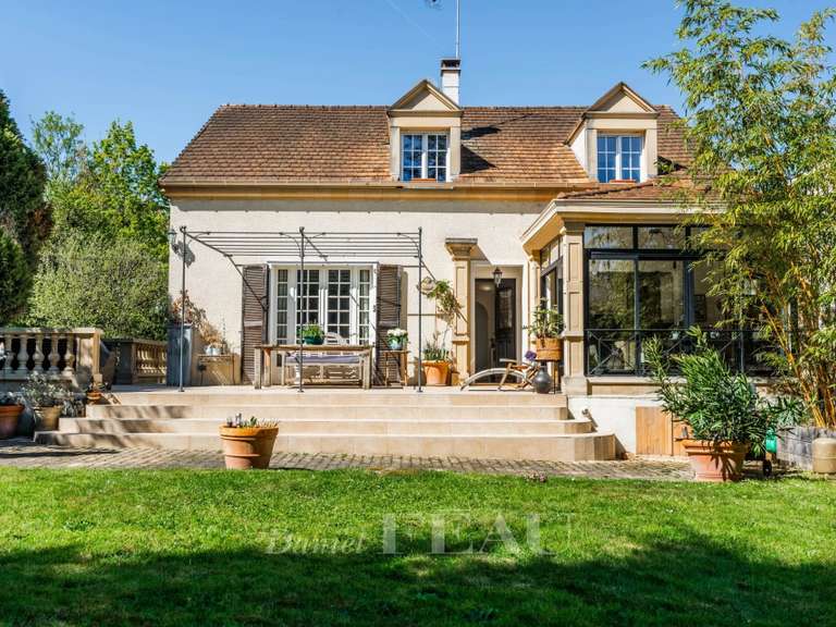 Maison Louveciennes - 5 chambres - 269m²
