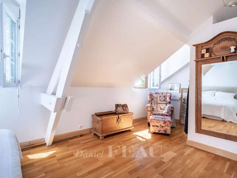 Maison Louveciennes - 5 chambres - 269m²