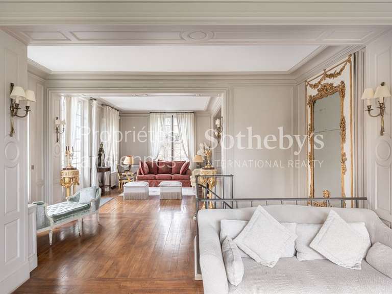 House Louveciennes - 4 bedrooms - 790m²