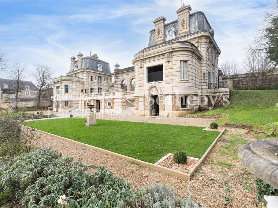 House Louveciennes
