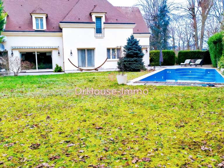 Villa Louveciennes - 5 chambres - 600m²