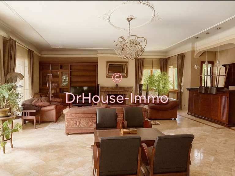 Villa Louveciennes - 5 chambres - 600m²