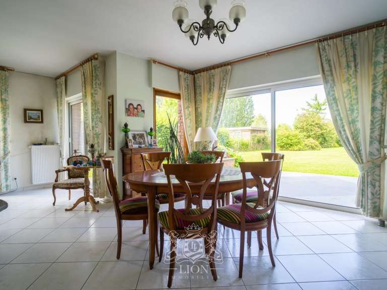 Maison Louvil - 7 chambres - 247m²