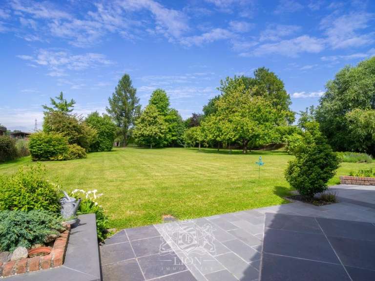 Maison Louvil - 7 chambres - 247m²