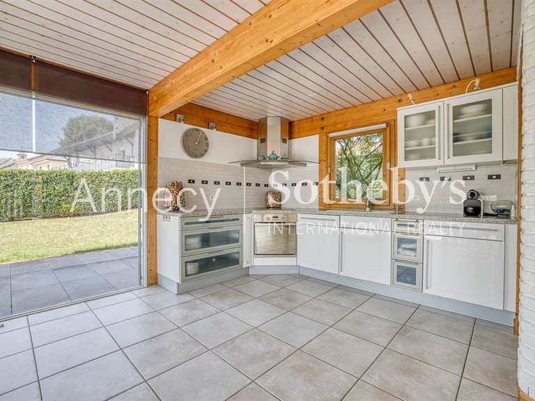 Maison Lovagny - 4 chambres - 166m²