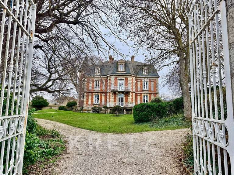 Château Luc-sur-Mer - 5 chambres - 400m²