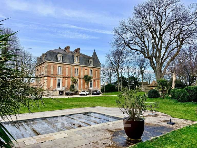 Château Luc-sur-Mer - 5 chambres - 400m²