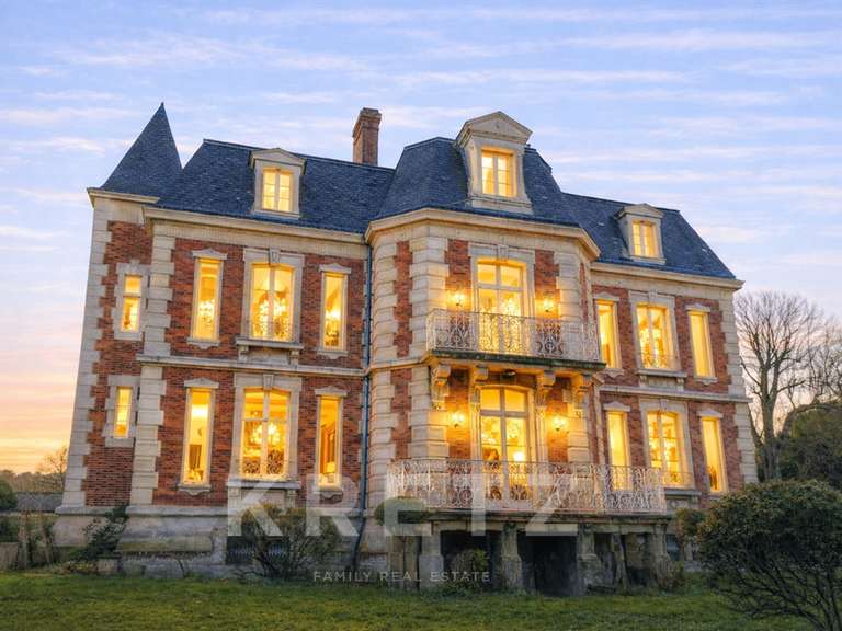 Château Luc-sur-Mer - 5 chambres - 400m²