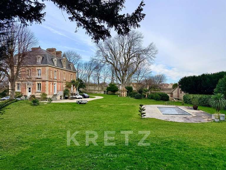 Château Luc-sur-Mer - 5 chambres - 400m²