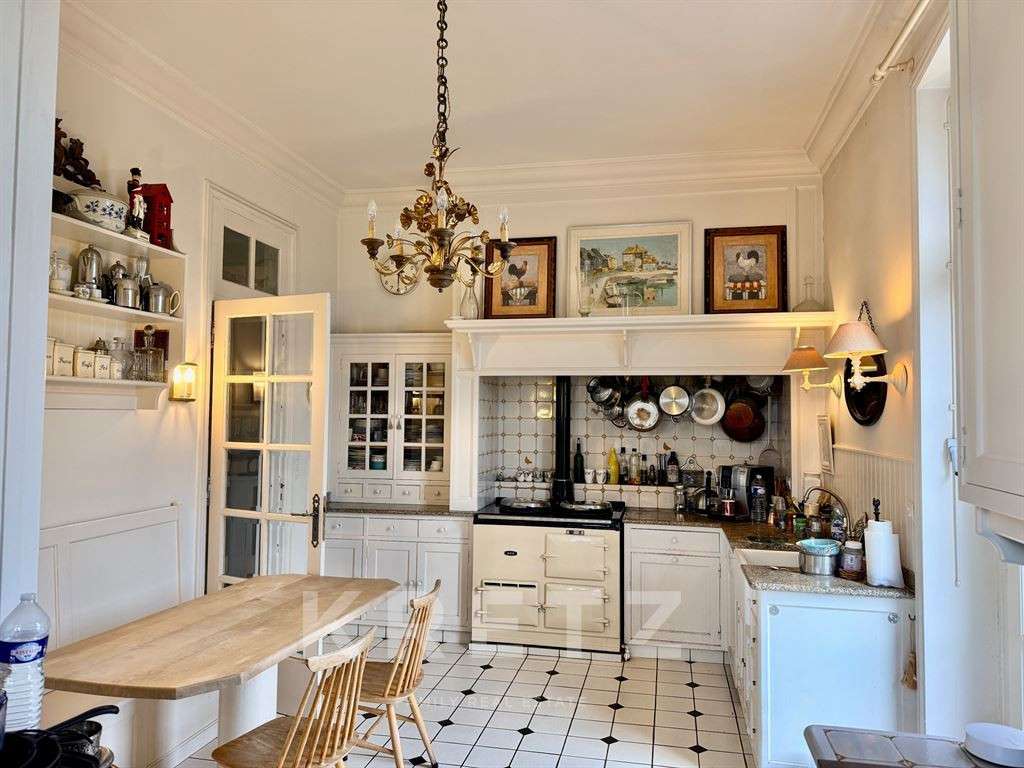 Château Luc-sur-Mer