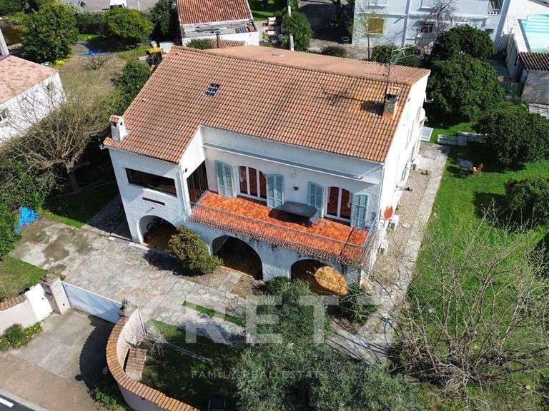 Maison Lucciana - 5 chambres - 224m²