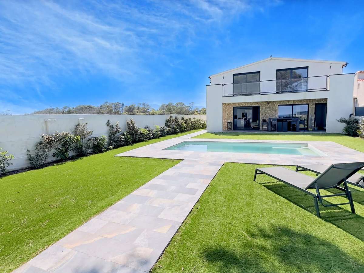 Villa Lucciana