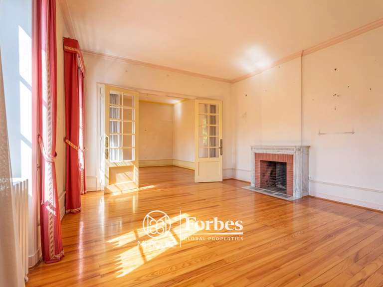Maison Lucenay - 4 chambres - 339m²